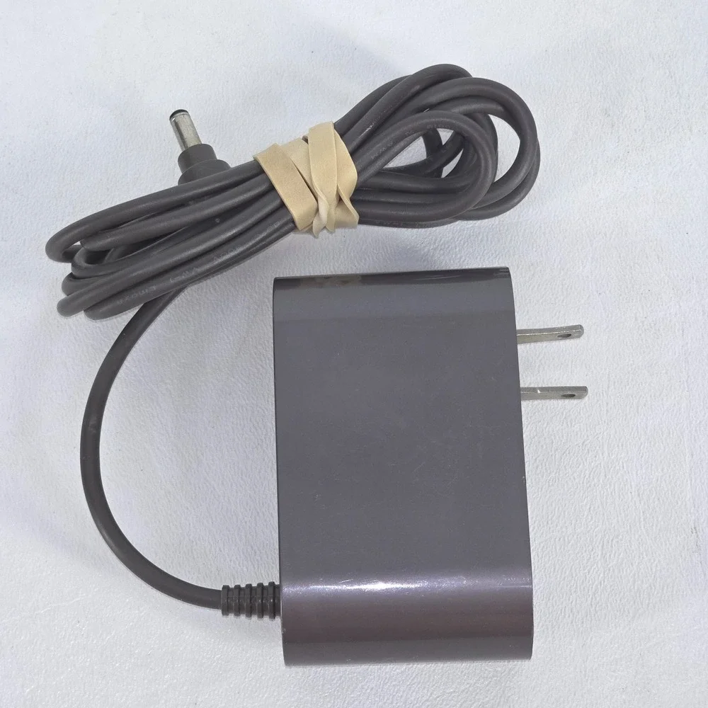 Dyson OEM Battery Charger 270576-04 30.45V Vacuum Power Adapter Replacement Part